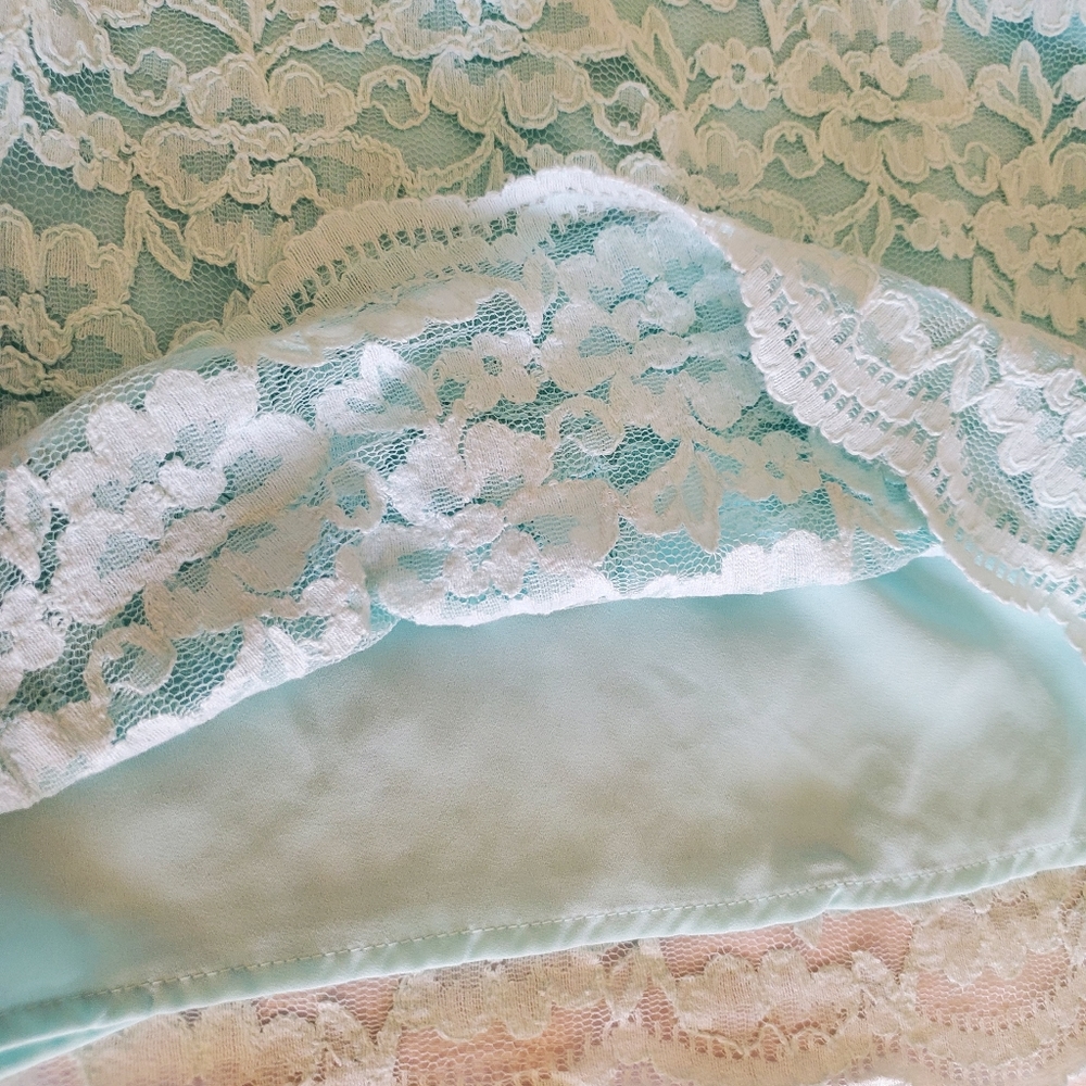 Lace Tank Top - Picture 5 of 6
